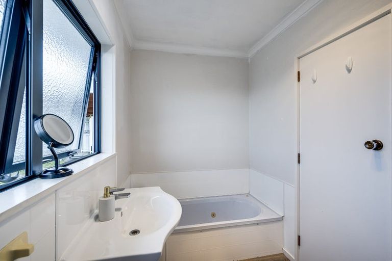 Photo of property in 159 Harold Holt Avenue, Pirimai, Napier, 4112