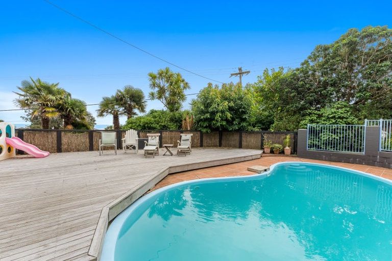 Photo of property in 280a Motutara Road, Muriwai, Waimauku, 0881
