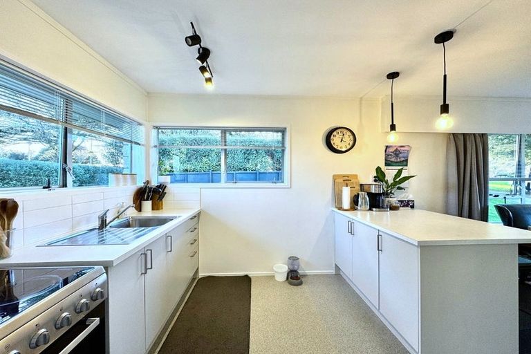 Photo of property in 2/15 Gloaming Place, Conifer Grove, Takanini, 2112