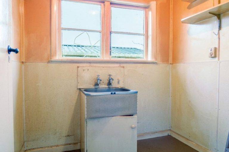 Photo of property in 17 Tawa Street, Edgecumbe, 3120