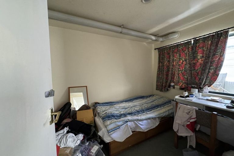 Photo of property in Courtenay Apartments, 411/120 Courtenay Place, Te Aro, Wellington, 6011