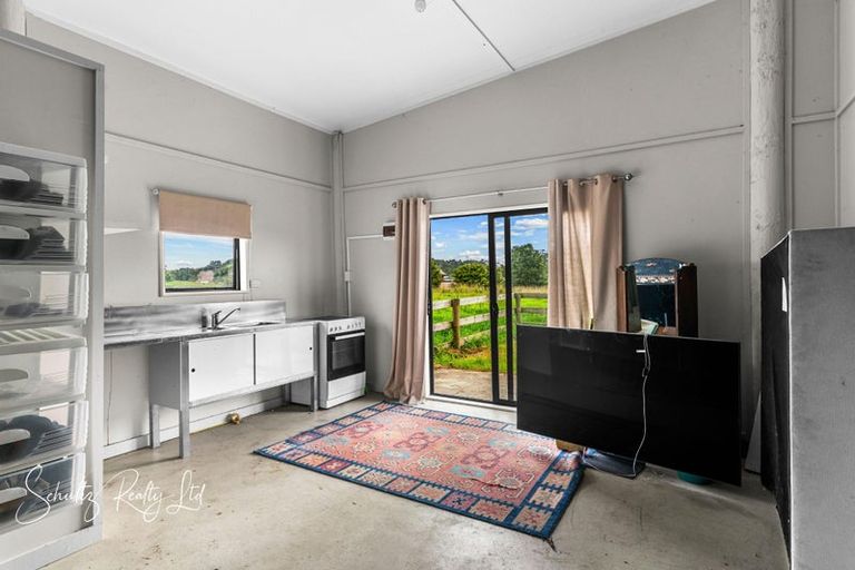 Photo of property in 32a Swamp Road, Mareretu, Maungaturoto, 0571