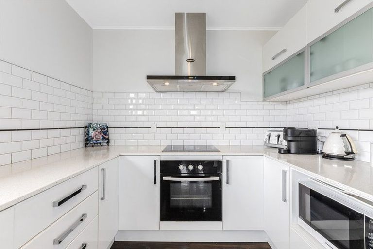 Photo of property in 5 Mission Street, Waterloo, Lower Hutt, 5011