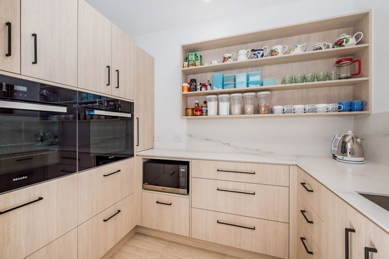 Photo of property in 25 Phoenix Palms Grove, Levin, 5510
