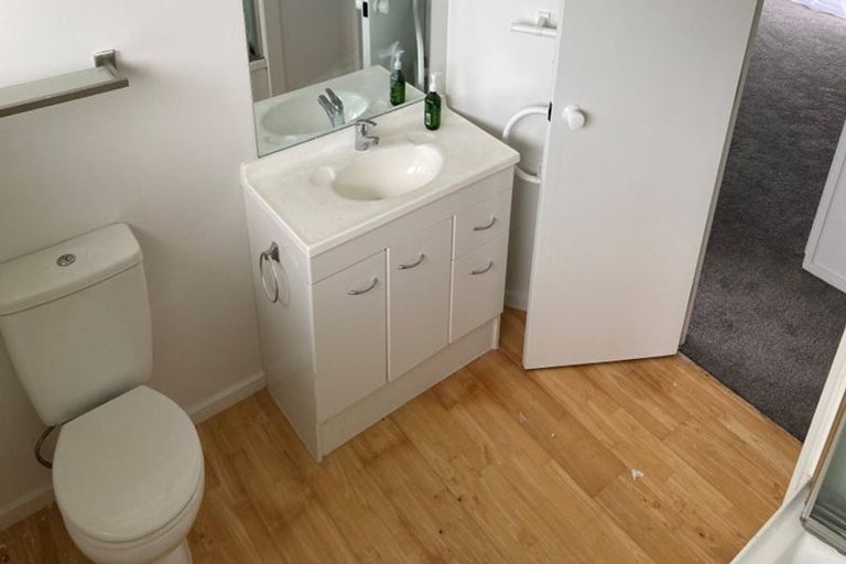 Photo of property in 33 Crawshaw Drive, Nawton, Hamilton, 3200