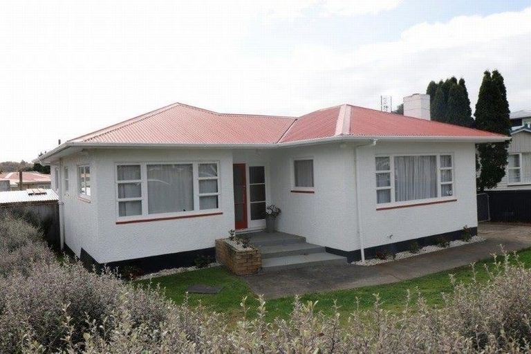 Photo of property in 68 Purnell Street, College Estate, Whanganui, 4500