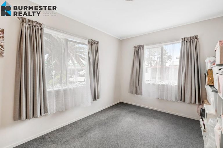 Photo of property in 1/140 Parkhurst Road, Parakai, 0830