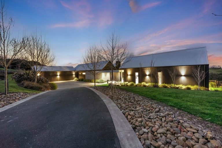 Photo of property in 104 Stoneridge Terrace, Whitford, Manurewa, 2576