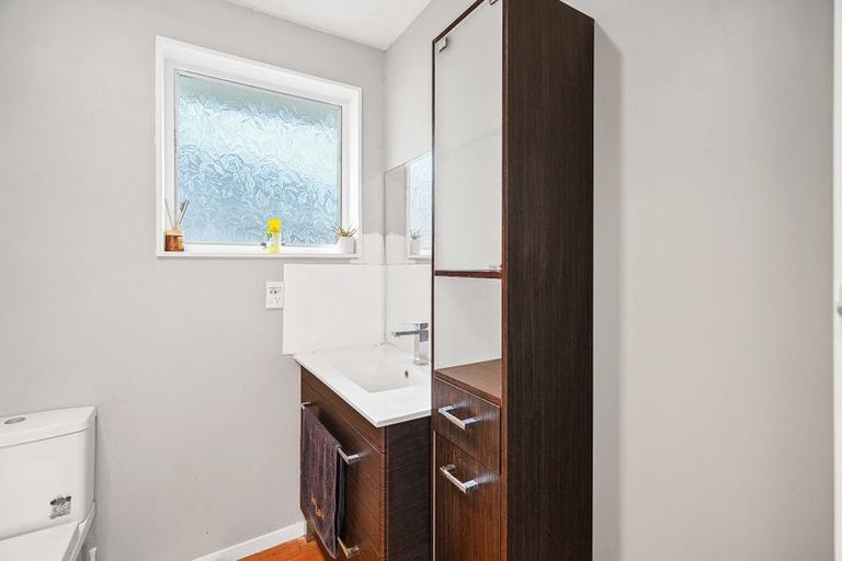 Photo of property in 7 Mckellar Place, Hornby, Christchurch, 8042