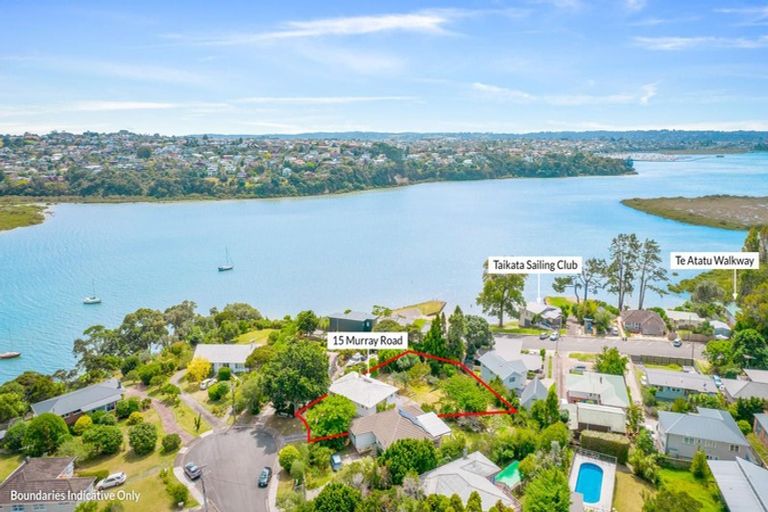 Photo of property in 15 Murray Road, Te Atatu Peninsula, Auckland, 0610