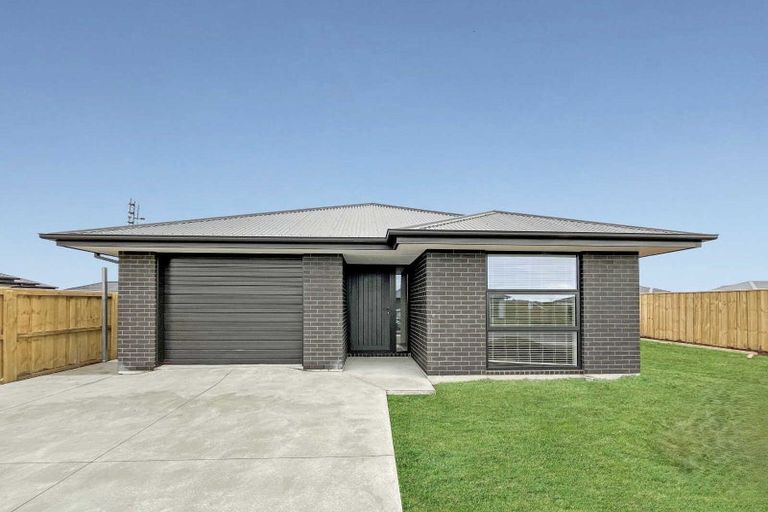 Photo of property in 29 Cousins Street, Woodend, 7691