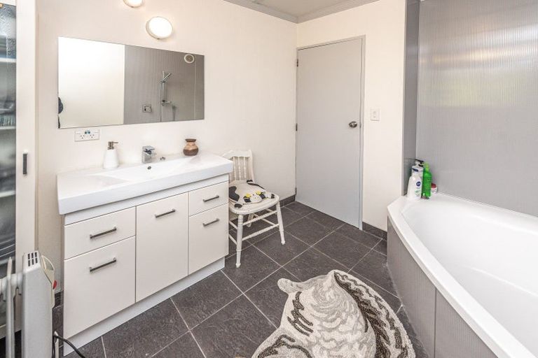 Photo of property in 10 D'arcy Road, Bastia Hill, Whanganui, 4500