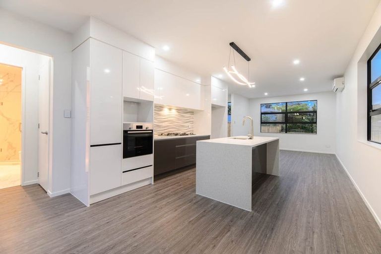 Photo of property in 44b Godley Road, Green Bay, Auckland, 0604