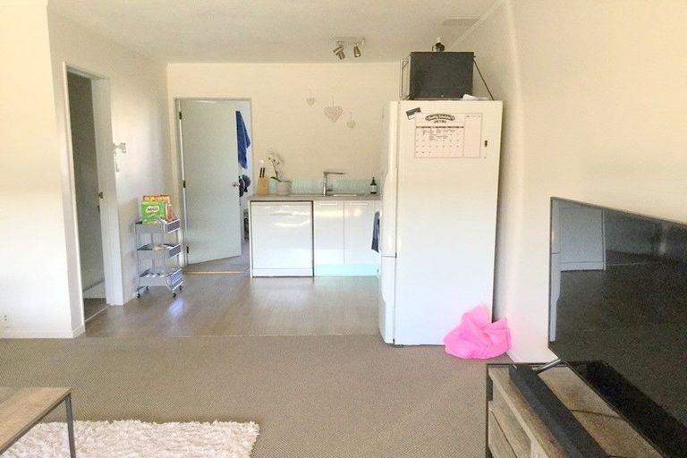 Photo of property in 2/57 Tawa Street, Mount Maunganui, 3116
