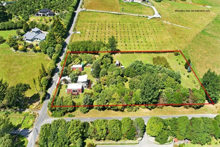 Photo of property in 32 Hadfield Road, Peka Peka, Waikanae, 5391