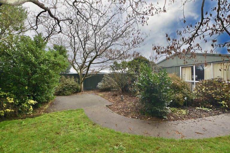 Photo of property in 15 Charles Street, Carterton, 5713