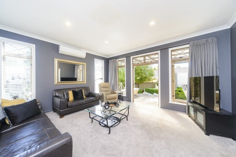 Photo of property in 28a Karina Terrace, Roslyn, Palmerston North, 4414