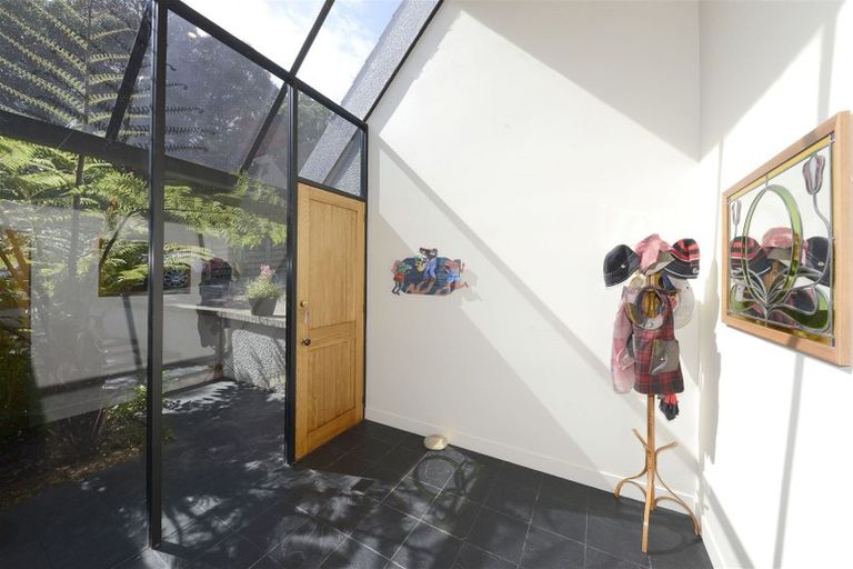 Photo of property in 5 Rhodesvale Terrace, Cashmere, Christchurch, 8022