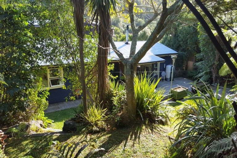 Photo of property in 4 Wattle Grove Road, Lake Okareka, Rotorua, 3076