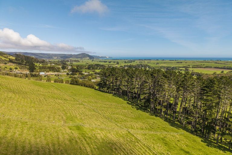 Photo of property in 945 Kaitaia-awaroa Road, Ahipara, Kaitaia, 0481