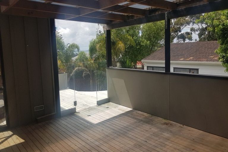 Photo of property in 53 West Harbour Drive, West Harbour, Auckland, 0618