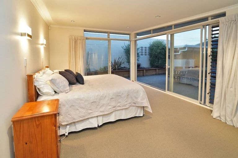 Photo of property in 76 Saint Andrews Terrace, St Andrews, Hamilton, 3200