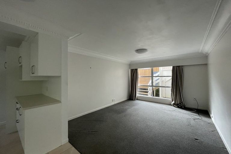 Photo of property in 1/30 Alamein Avenue, Belmont, Auckland, 0622