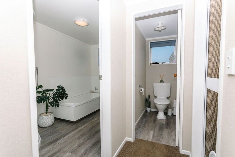 Photo of property in 17a Burns Street, Dannevirke, 4930