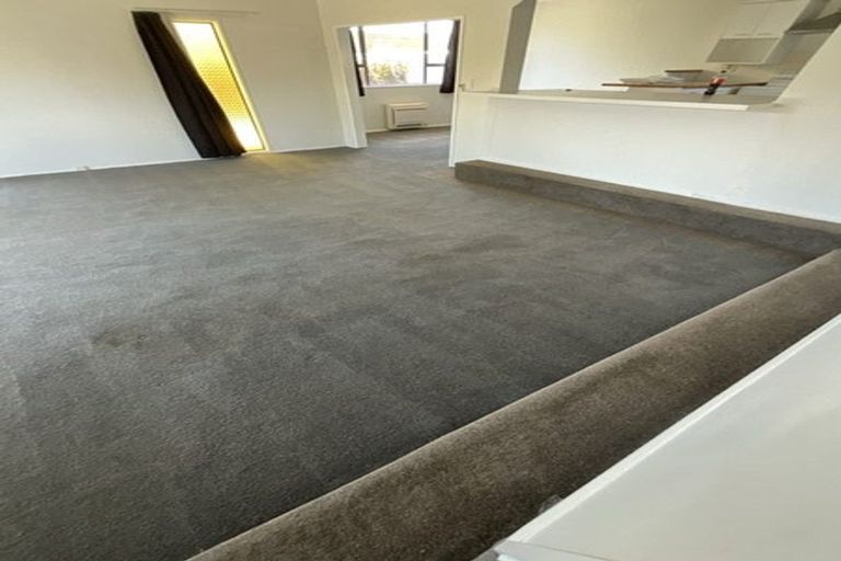 Photo of property in 18a Woodstock Place, Russley, Christchurch, 8042