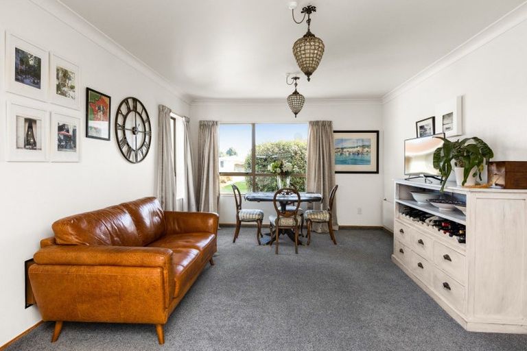 Photo of property in 5/43 Middle Road, Havelock North, 4130