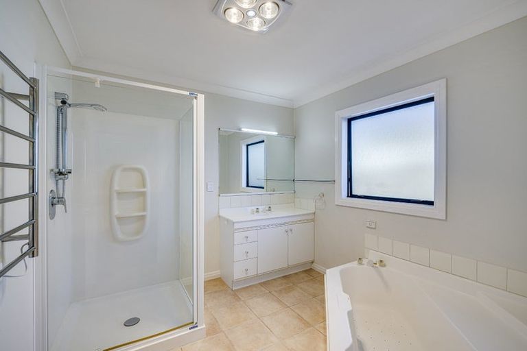 Photo of property in 71 Avenue Road, Greenmeadows, Napier, 4112