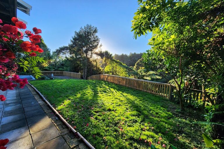 Photo of property in 47 Rimu Road, Oratia, Auckland, 0604