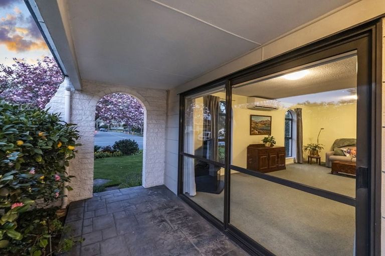 Photo of property in 74 Sabys Road, Halswell, Christchurch, 8025