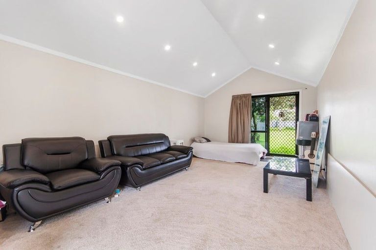 Photo of property in 16 Bettina Place, Manurewa, Auckland, 2102
