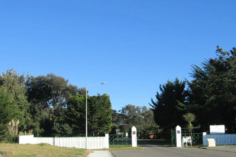 Photo of property in 36 Health Camp Road, Otaki Beach, Otaki, 5512