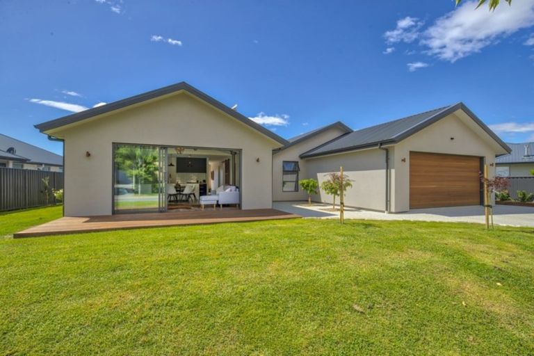 Photo of property in 61 Kelliher Drive, Wanaka, 9305