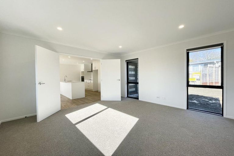 Photo of property in 25a Woodleigh Street, Frankleigh Park, New Plymouth, 4310