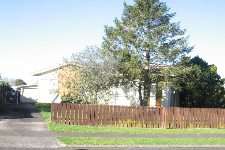 Photo of property in 11 Primrose Place, Manurewa, Auckland, 2102