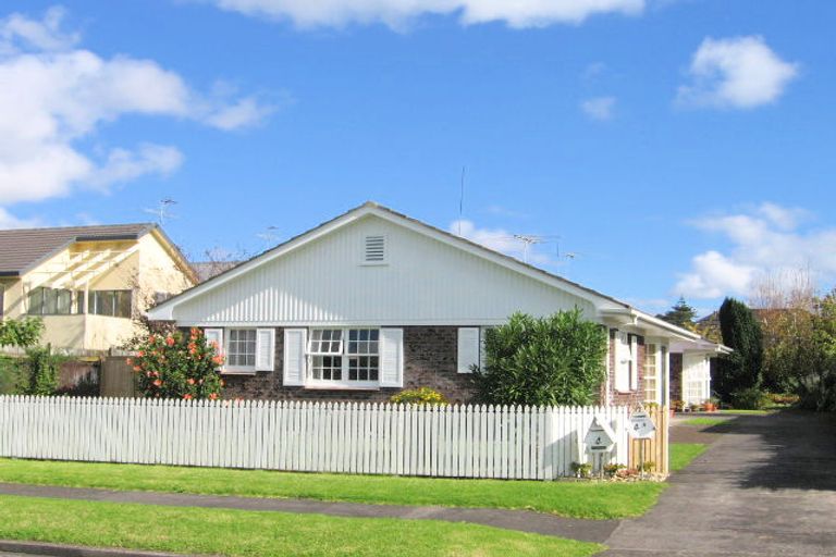 Photo of property in 1/4 Jern Place, Eastern Beach, Auckland, 2012