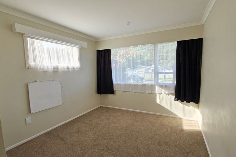 Photo of property in 181 Major Drive, Kelson, Lower Hutt, 5010