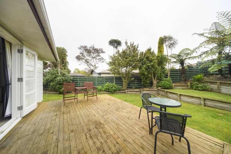 Photo of property in 1 Grant Place, Awapuni, Palmerston North, 4412