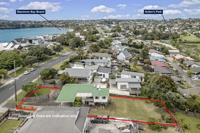 Photo of property in 233 Vipond Road, Stanmore Bay, Whangaparaoa, 0932