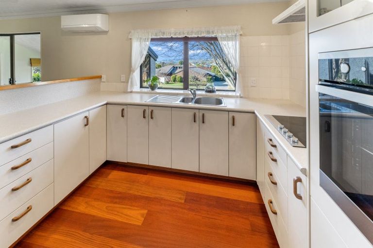 Photo of property in 2 D'urville Rise, Richmond, 7020