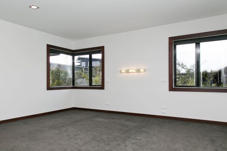 Photo of property in 7 Coprosma Crescent, Waipahihi, Taupo, 3330