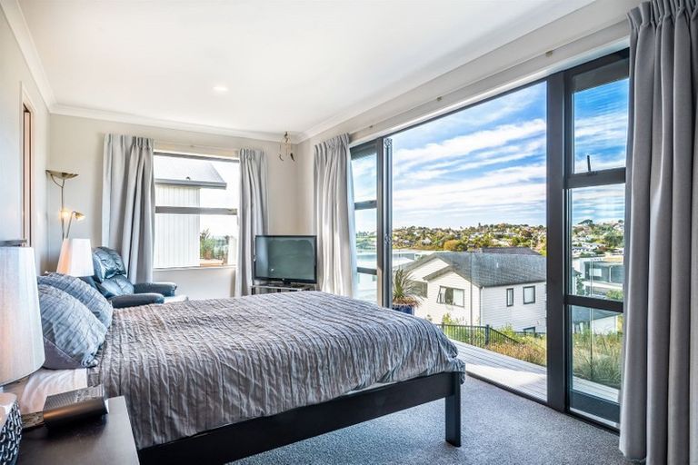 Photo of property in 16 Westerley Place, Long Bay, Auckland, 0630