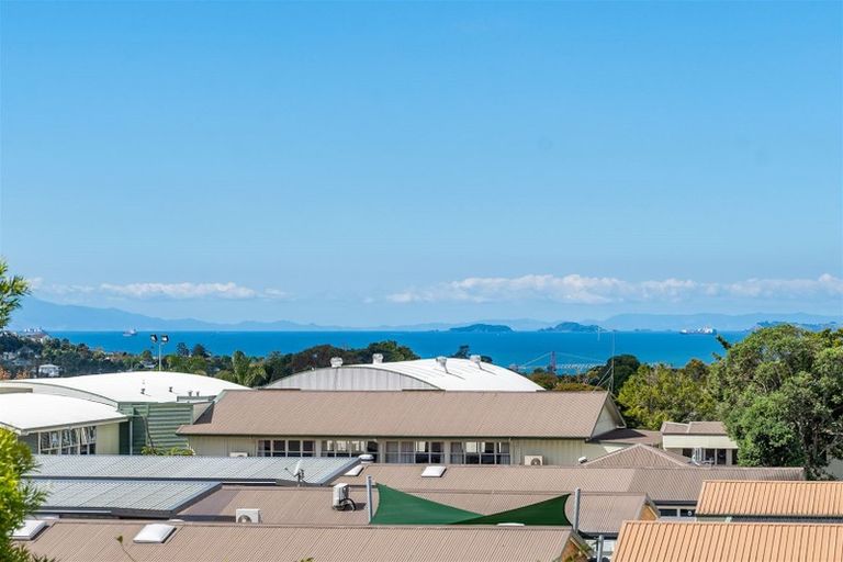 Photo of property in 763 East Coast Road, Northcross, Auckland, 0630