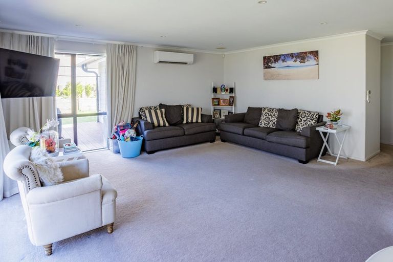 Photo of property in 16 Northbrook Glen, Flagstaff, Hamilton, 3210