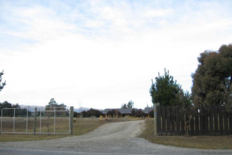 Photo of property in 11 Riverbank Road, Wanaka, 9382