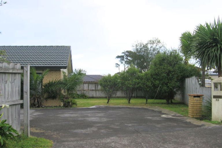 Photo of property in 71 Burswood Drive, Burswood, Auckland, 2013