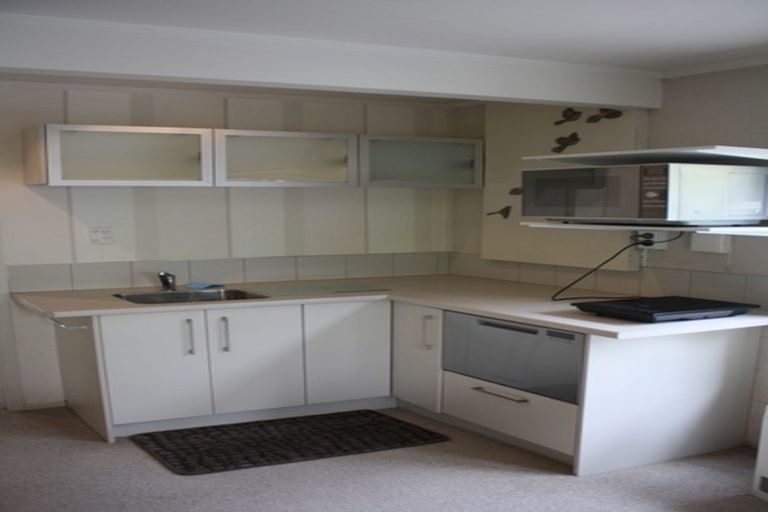 Photo of property in 1/14 Frieston Road, Milford, Auckland, 0620